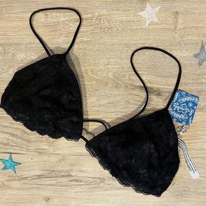 NWT FREE PEOPLE Intimately Essential Triangle Bra Lace Black Medium